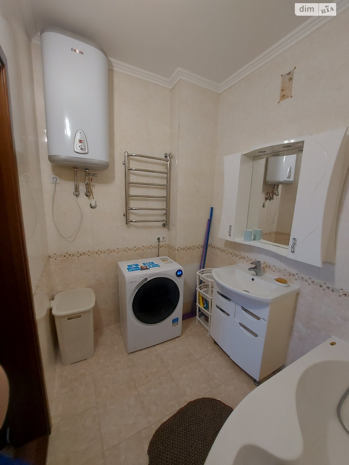 Продаж трикімнатної квартири в Одесі, на вул. Левітана, район Київський фото 1 Продаж трикімнатної квартири в Одесі, на вул. Левітана, район Київський фото 1