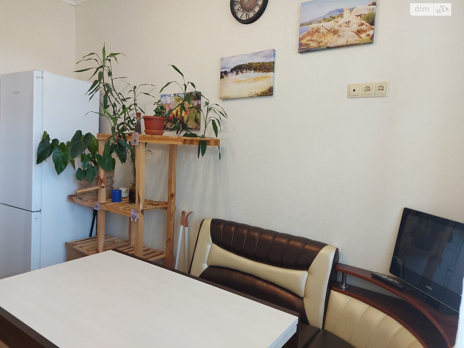 Продаж трикімнатної квартири в Одесі, на вул. Левітана, район Київський фото 1 Продаж трикімнатної квартири в Одесі, на вул. Левітана, район Київський фото 1