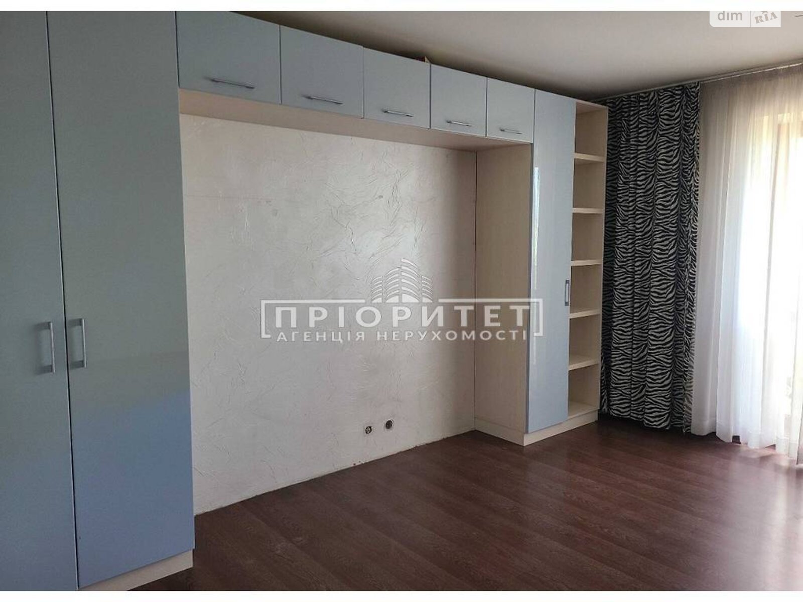 Продаж трикімнатної квартири в Одесі, на вул. Левітана, район Київський фото 1