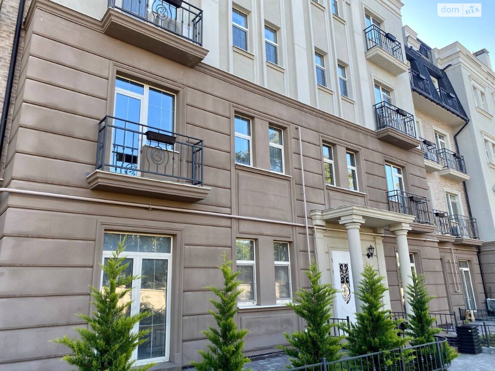 Продаж двокімнатної квартири в Одесі, на 1-й пров. Лузанівський 45, район Київський фото 1