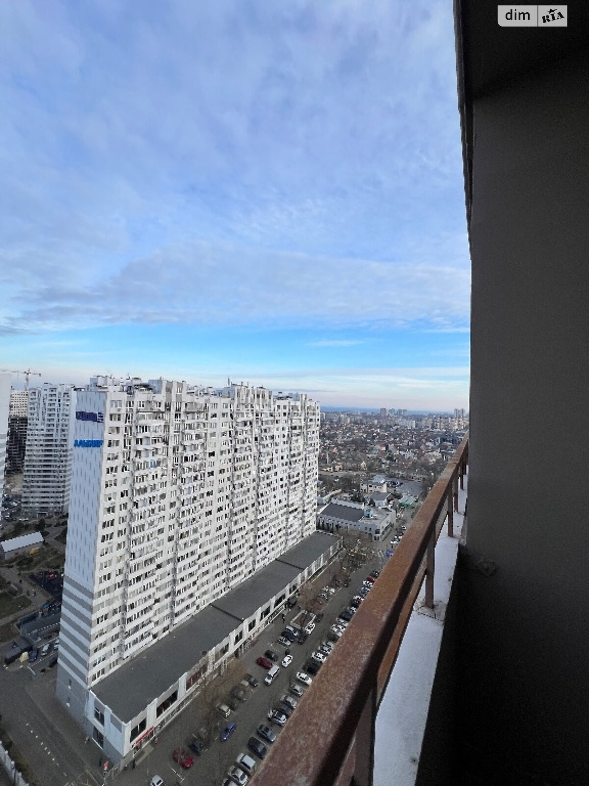 Продаж трикімнатної квартири в Одесі, на вул. Люстдорфська дорога, район Київський фото 1 Продаж трикімнатної квартири в Одесі, на вул. Люстдорфська дорога, район Київський фото 1