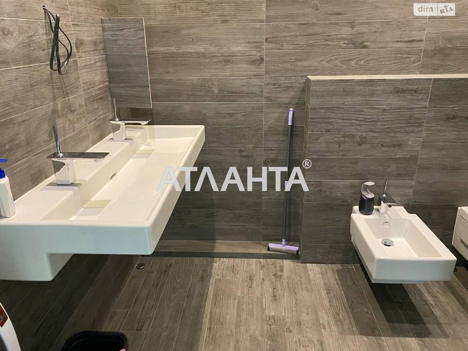 Продаж трикімнатної квартири в Одесі, на вул. Люстдорфська дорога 55/1, район Київський фото 1 Продаж трикімнатної квартири в Одесі, на вул. Люстдорфська дорога 55/1, район Київський фото 1