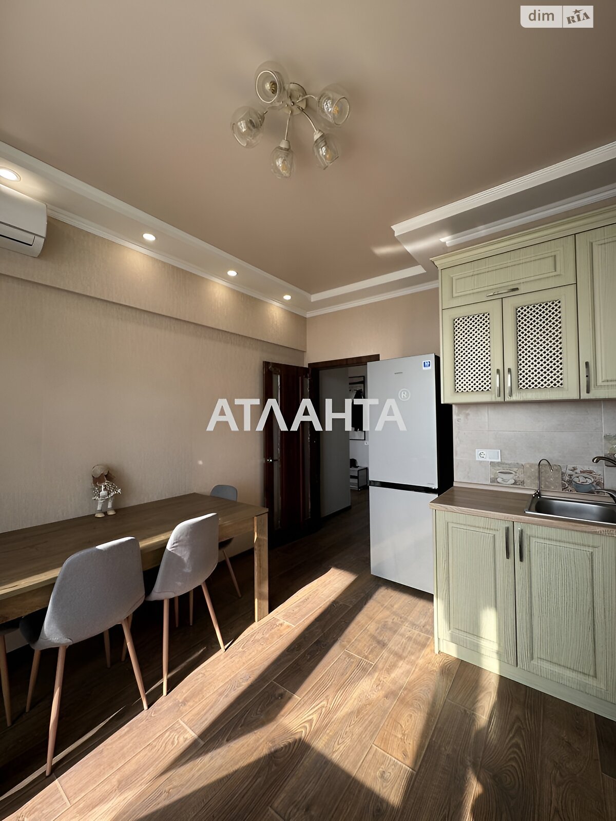 Продажа однокомнатной квартиры в Одессе, на ул. Люстдорфская дорога 90В, район Киевский фото 1 Продажа однокомнатной квартиры в Одессе, на ул. Люстдорфская дорога 90В, район Киевский фото 1
