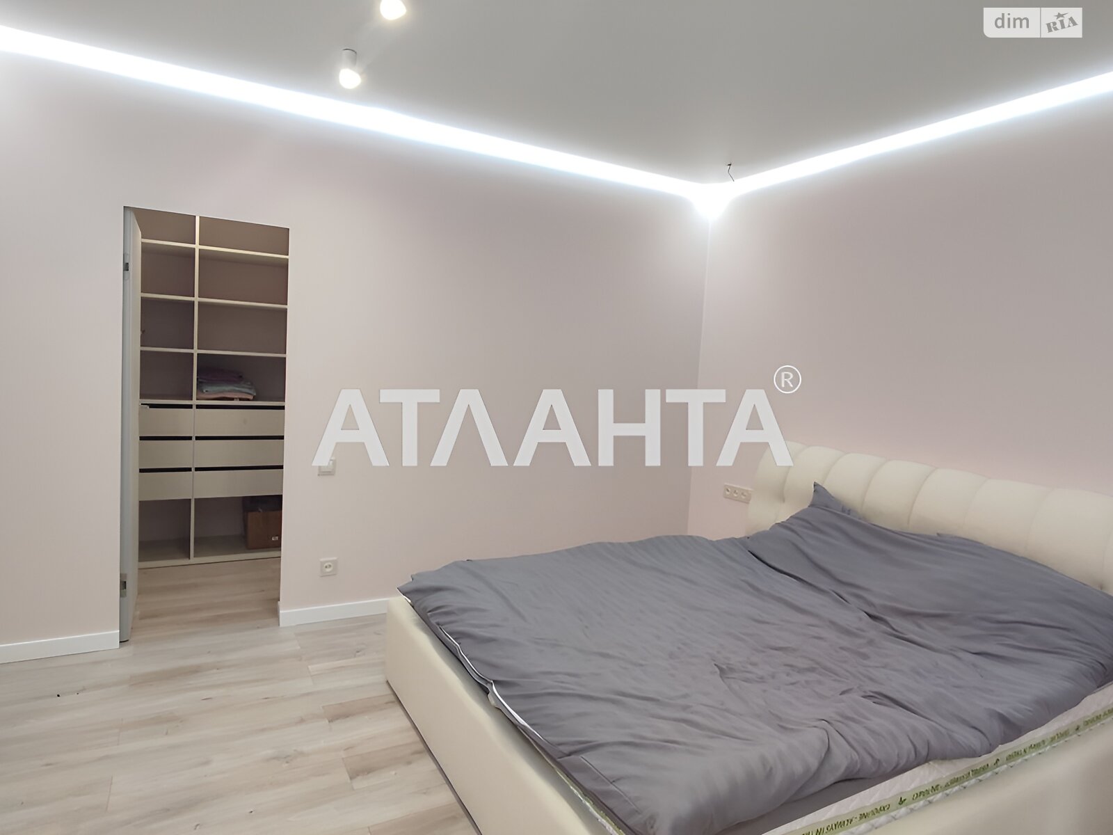 Продажа трехкомнатной квартиры в Одессе, на ул. Люстдорфская дорога 55/6, район Киевский фото 1 Продажа трехкомнатной квартиры в Одессе, на ул. Люстдорфская дорога 55/6, район Киевский фото 1