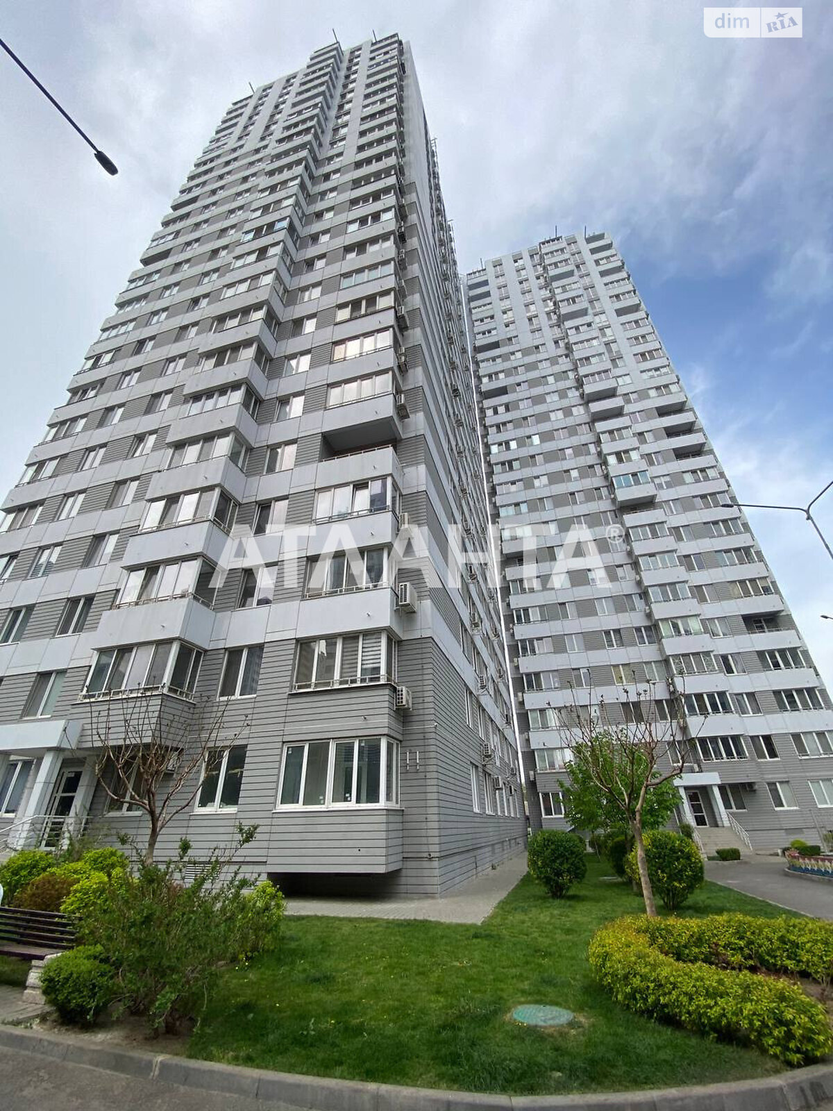 Продаж трикімнатної квартири в Одесі, на вул. Люстдорфська дорога 55/1, район Київський фото 1 Продаж трикімнатної квартири в Одесі, на вул. Люстдорфська дорога 55/1, район Київський фото 1