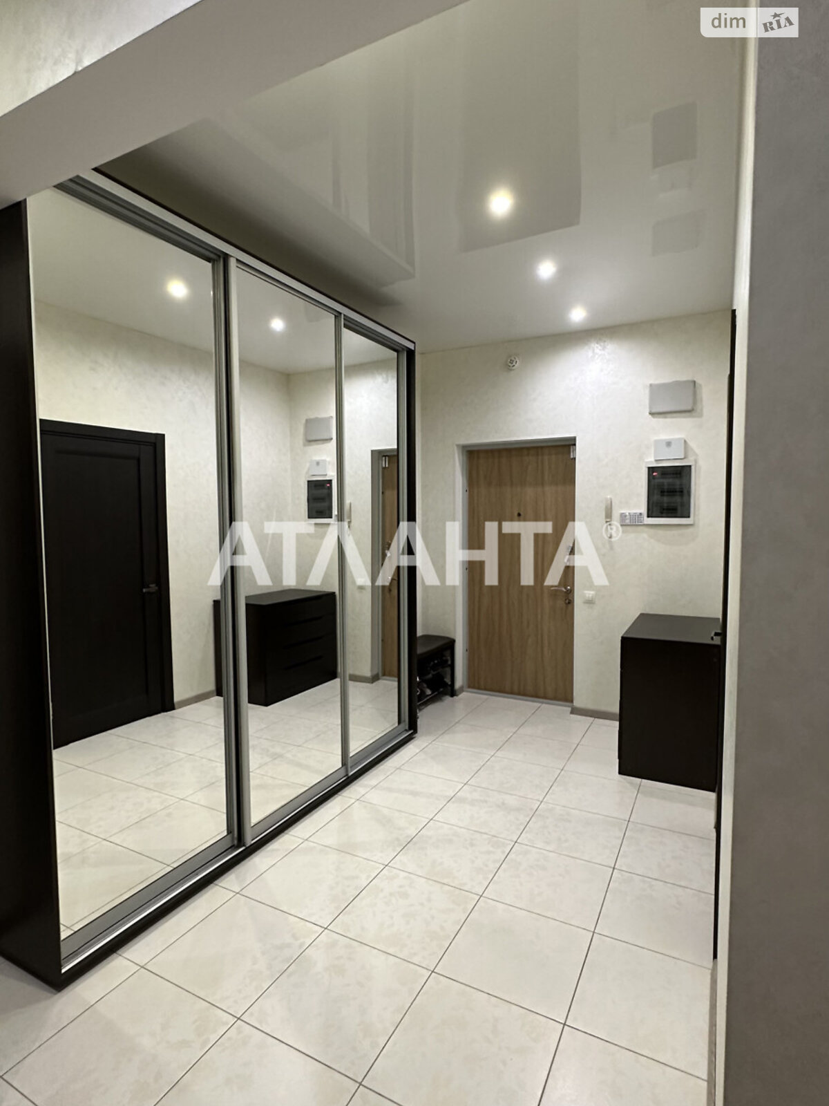 Продажа двухкомнатной квартиры в Одессе, на ул. Люстдорфская дорога 55/2, район Киевский фото 1 Продажа двухкомнатной квартиры в Одессе, на ул. Люстдорфская дорога 55/2, район Киевский фото 1