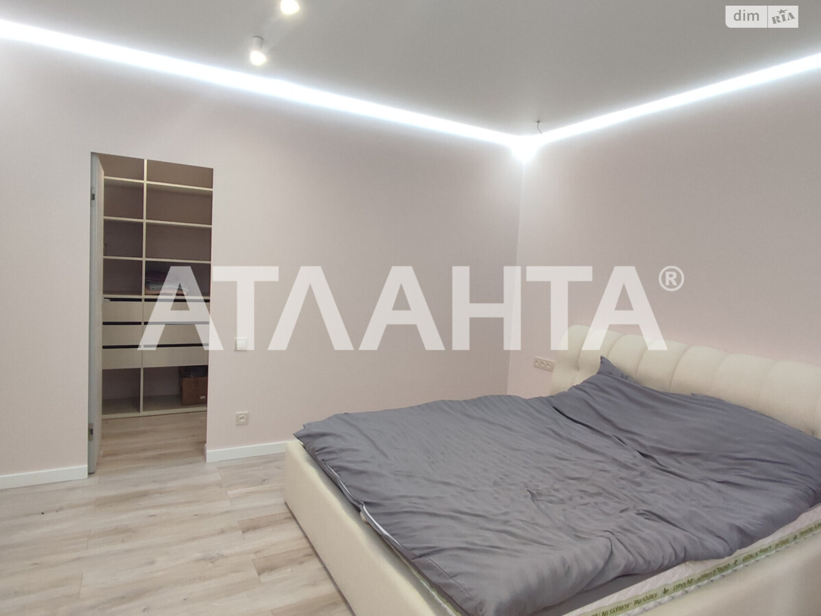 Продажа трехкомнатной квартиры в Одессе, на ул. Люстдорфская дорога 55/6, район Киевский фото 1 Продажа трехкомнатной квартиры в Одессе, на ул. Люстдорфская дорога 55/6, район Киевский фото 1