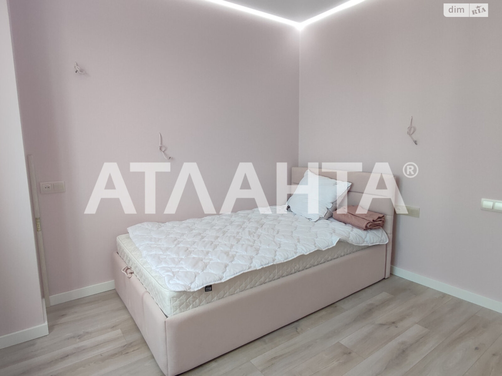 Продажа трехкомнатной квартиры в Одессе, на ул. Люстдорфская дорога 55/6, район Киевский фото 1 Продажа трехкомнатной квартиры в Одессе, на ул. Люстдорфская дорога 55/6, район Киевский фото 1