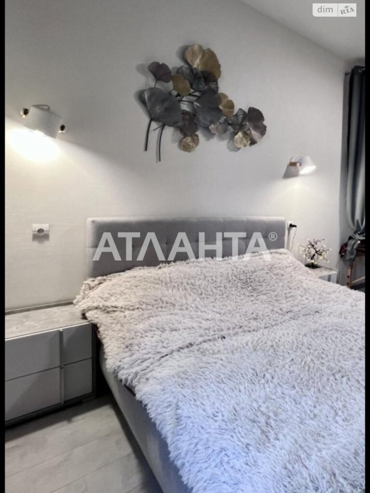 Продаж трикімнатної квартири в Одесі, на вул. Люстдорфська дорога, район Київський фото 1 Продаж трикімнатної квартири в Одесі, на вул. Люстдорфська дорога, район Київський фото 1