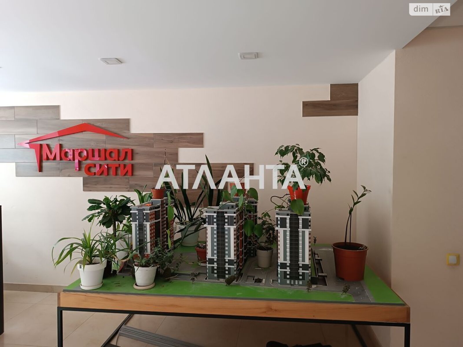 Продаж однокімнатної квартири в Одесі, на просп. Небесної Сотні 111, район Київський фото 1