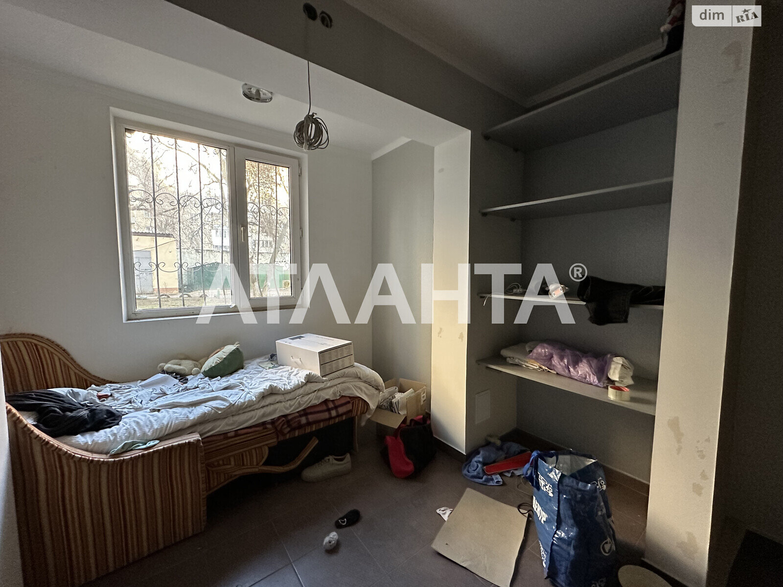 Продаж трикімнатної квартири в Одесі, на просп. Небесної Сотні, район Київський фото 1 Продаж трикімнатної квартири в Одесі, на просп. Небесної Сотні, район Київський фото 1