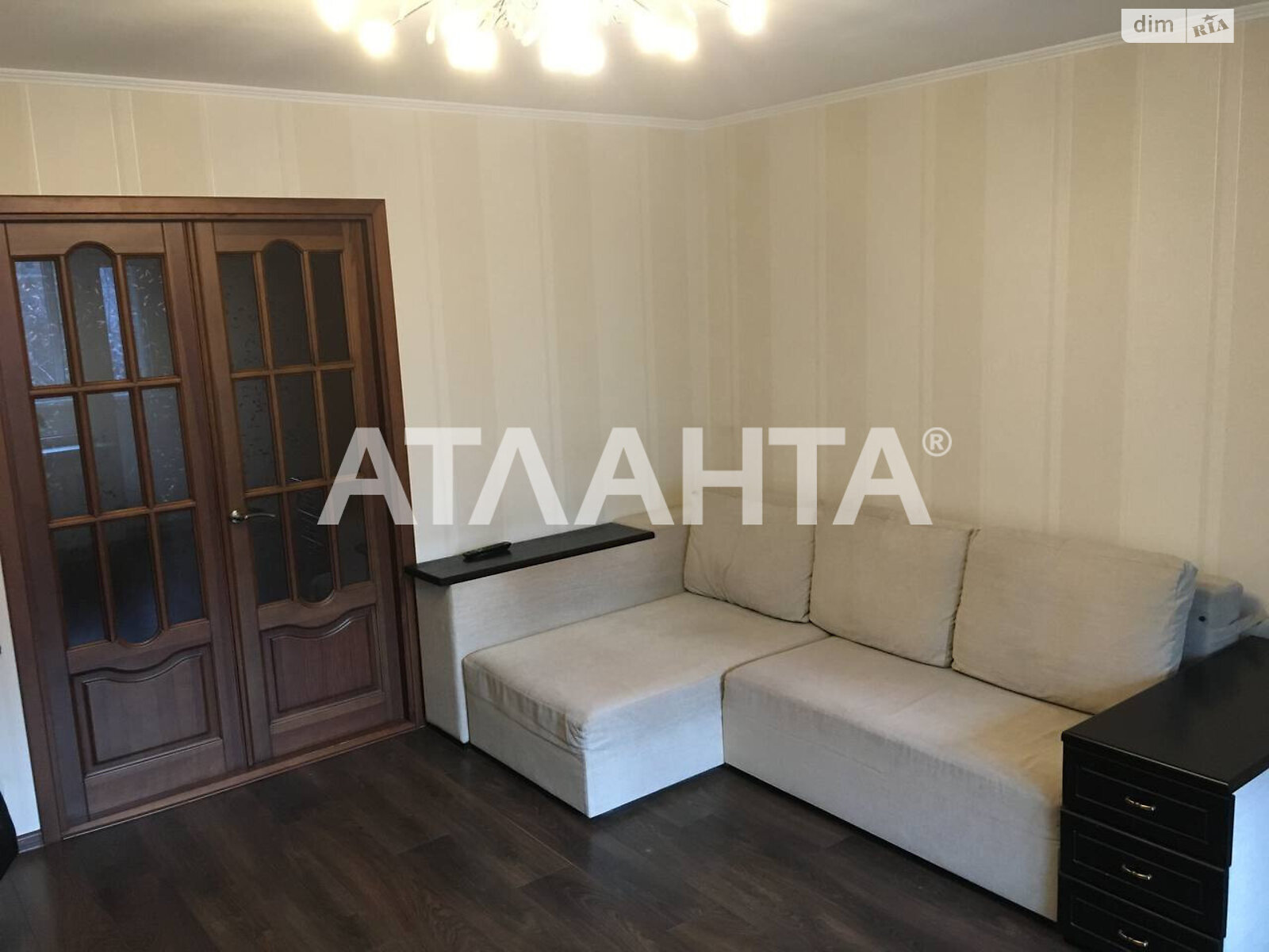 Продаж трикімнатної квартири в Одесі, на просп. Небесної Сотні, район Київський фото 1 Продаж трикімнатної квартири в Одесі, на просп. Небесної Сотні, район Київський фото 1