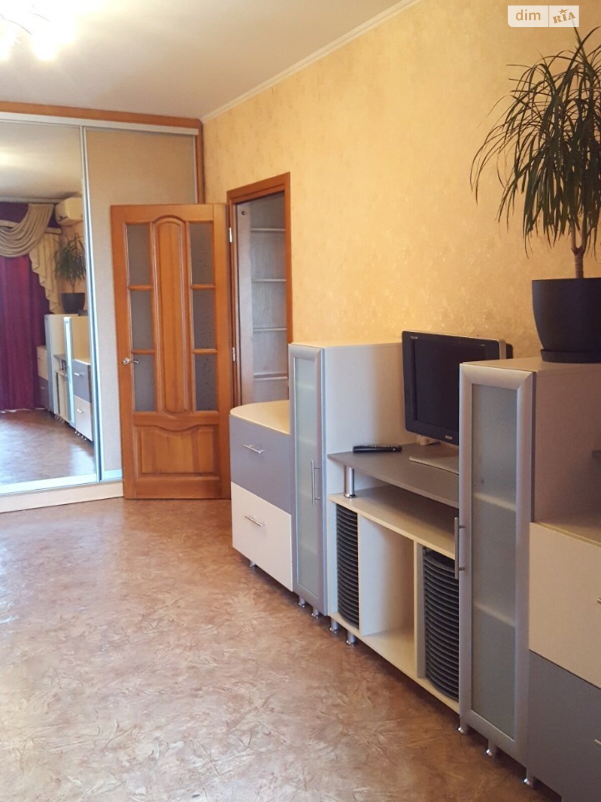 Продаж однокімнатної квартири в Одесі, на просп. Небесної Сотні, район Київський фото 1 Продаж однокімнатної квартири в Одесі, на просп. Небесної Сотні, район Київський фото 1
