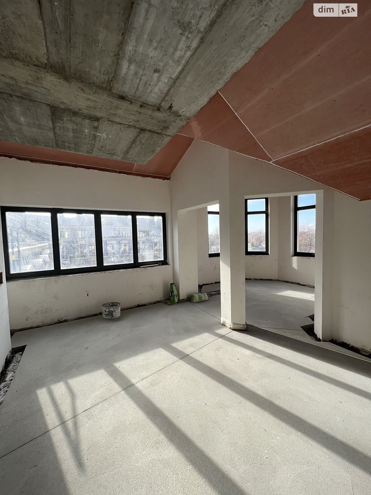 Продаж чотирикімнатної квартири в Одесі, на дор. Фонтанська, район Київський фото 1