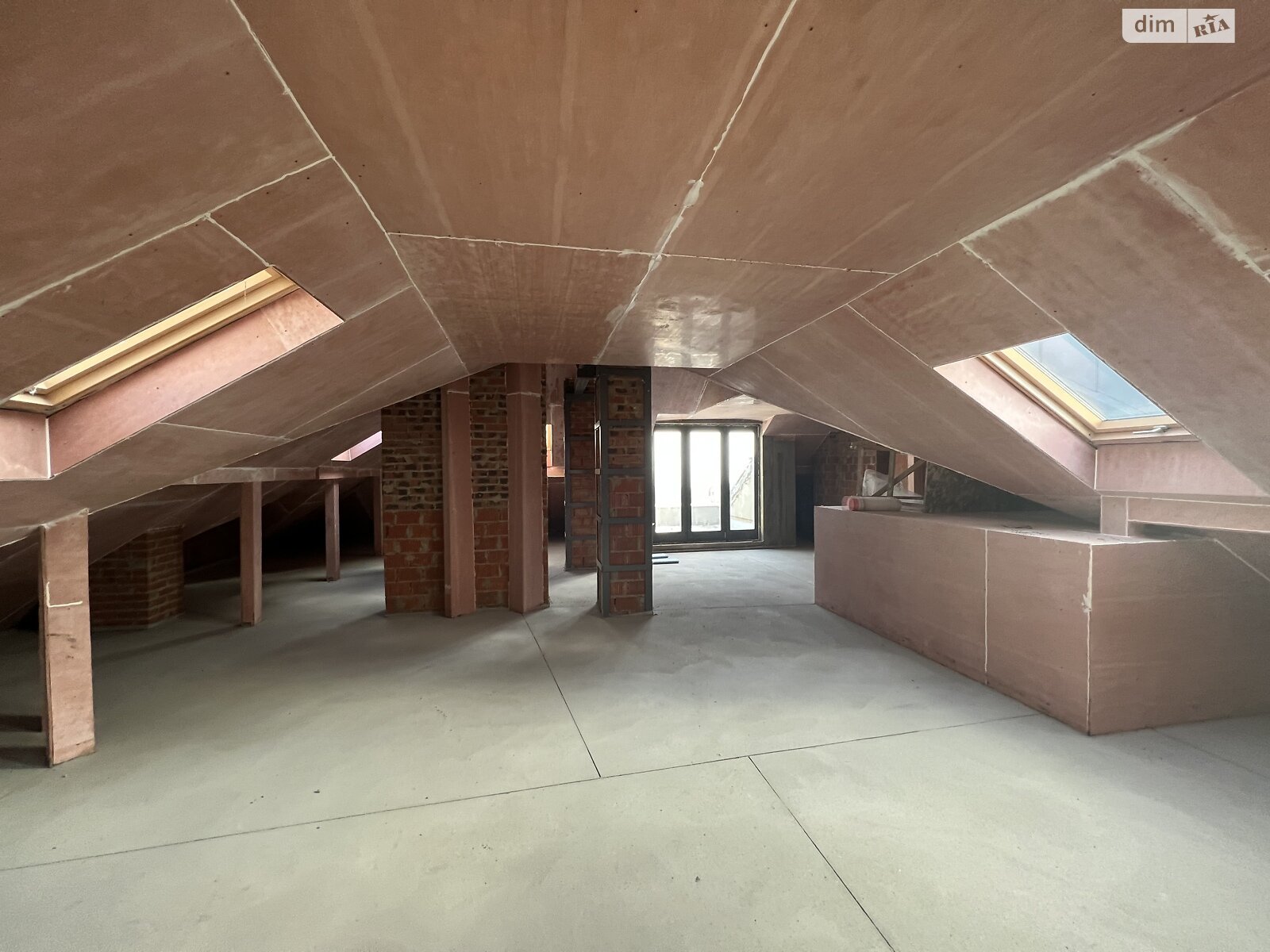 Продаж чотирикімнатної квартири в Одесі, на дор. Фонтанська, район Київський фото 1