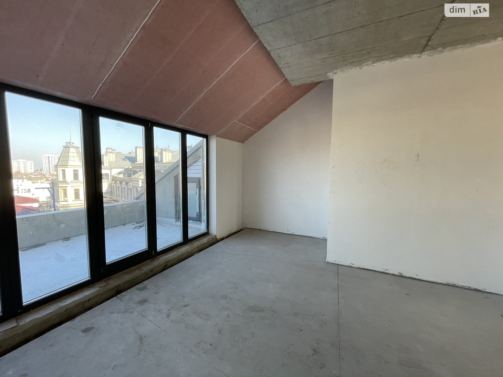 Продаж трикімнатної квартири в Одесі, на дор. Фонтанська, район Київський фото 1 Продаж трикімнатної квартири в Одесі, на дор. Фонтанська, район Київський фото 1