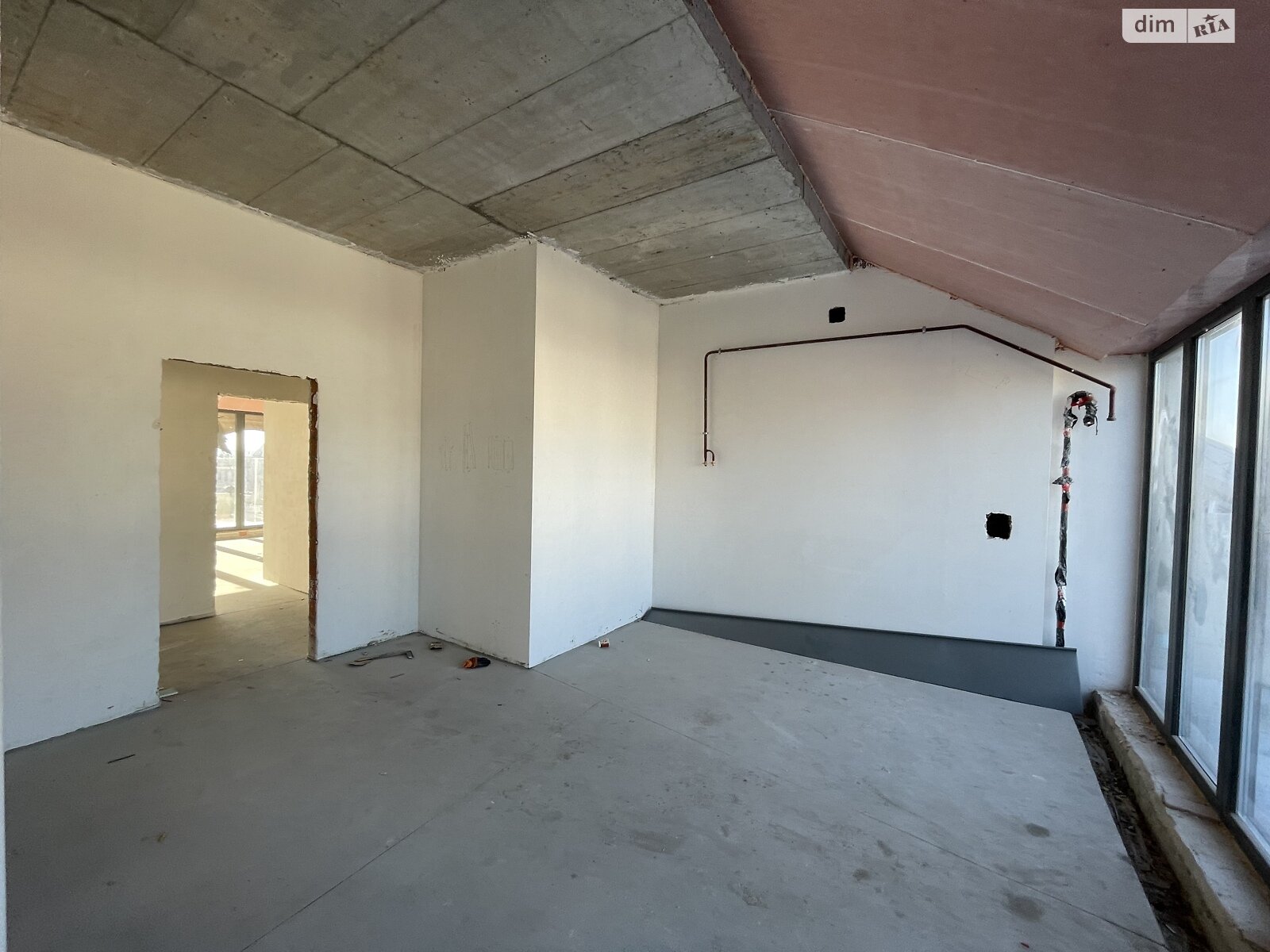 Продаж трикімнатної квартири в Одесі, на дор. Фонтанська, район Київський фото 1 Продаж трикімнатної квартири в Одесі, на дор. Фонтанська, район Київський фото 1