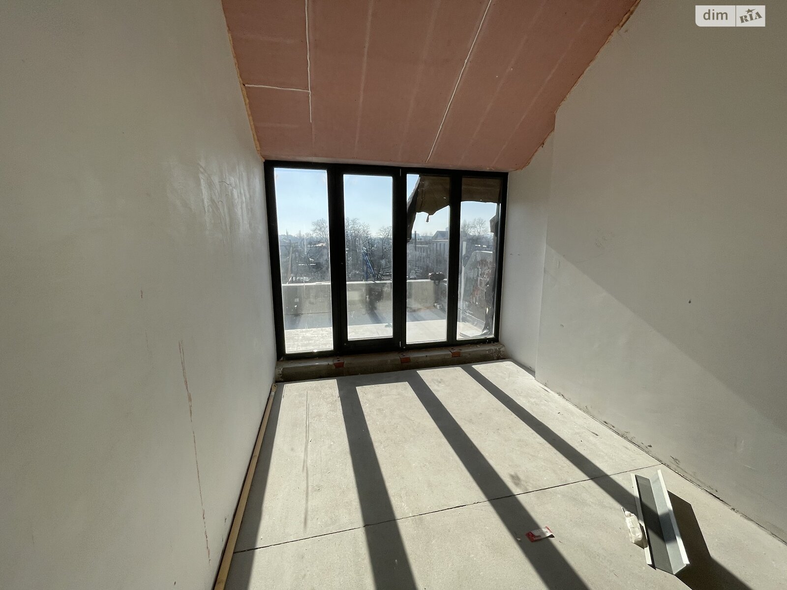 Продаж трикімнатної квартири в Одесі, на дор. Фонтанська, район Київський фото 1 Продаж трикімнатної квартири в Одесі, на дор. Фонтанська, район Київський фото 1