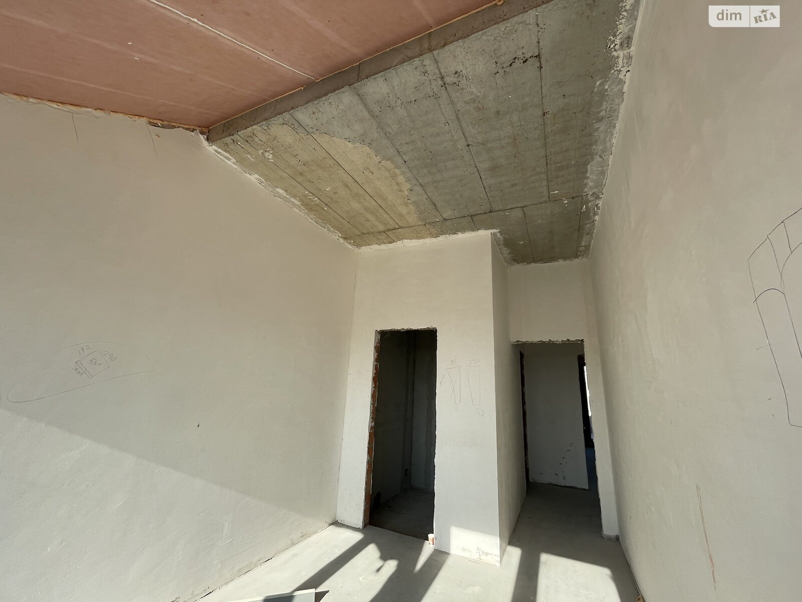 Продаж трикімнатної квартири в Одесі, на дор. Фонтанська, район Київський фото 1 Продаж трикімнатної квартири в Одесі, на дор. Фонтанська, район Київський фото 1