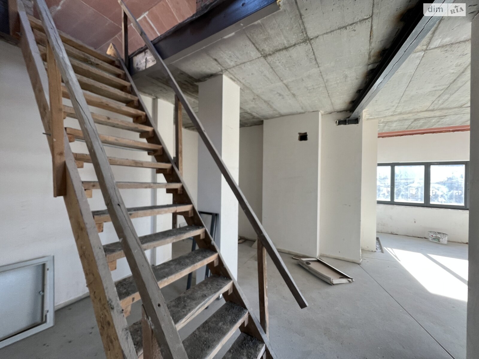 Продаж чотирикімнатної квартири в Одесі, на дор. Фонтанська, район Київський фото 1