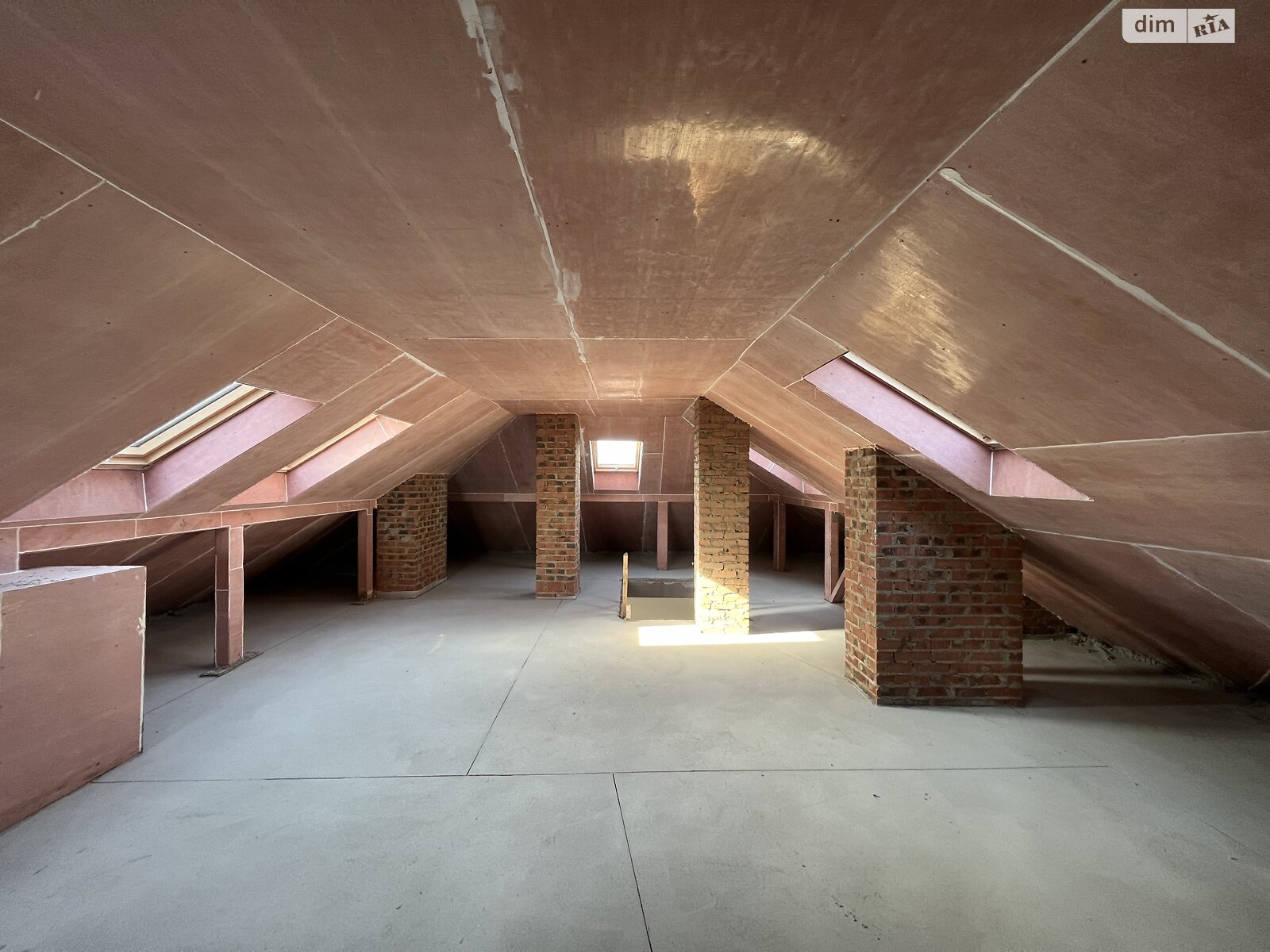 Продаж чотирикімнатної квартири в Одесі, на дор. Фонтанська, район Київський фото 1