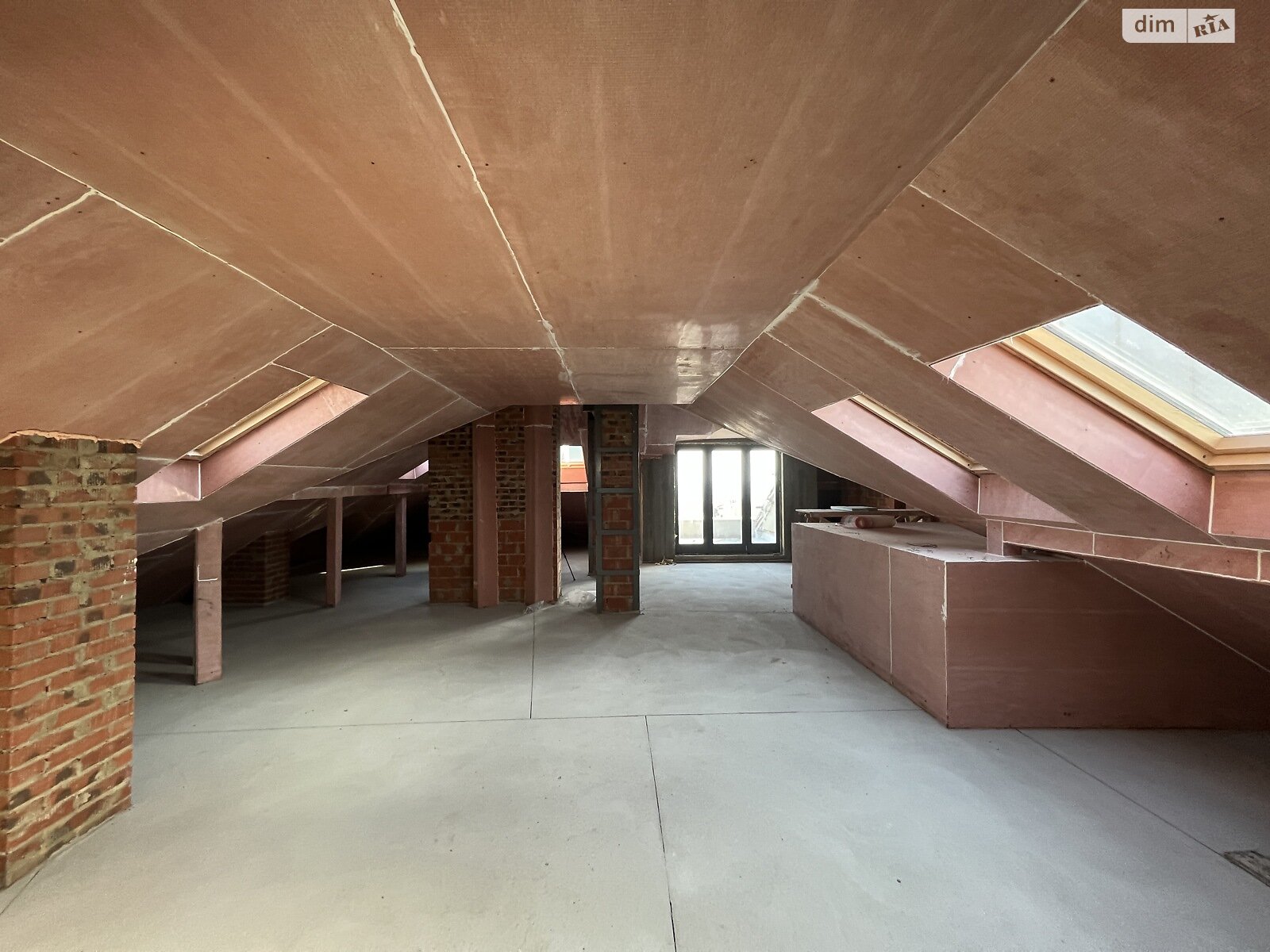 Продаж чотирикімнатної квартири в Одесі, на дор. Фонтанська, район Київський фото 1