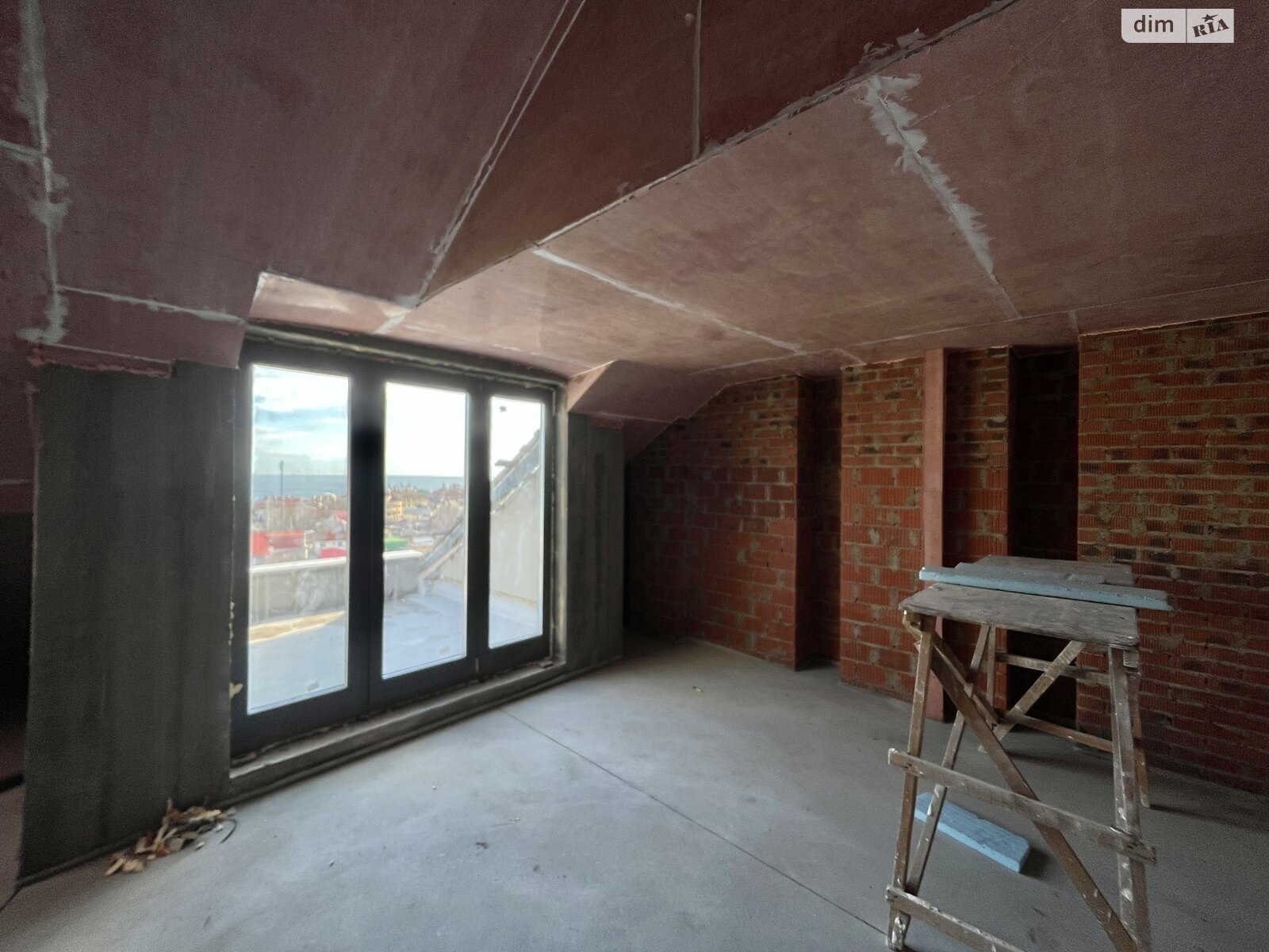 Продаж чотирикімнатної квартири в Одесі, на дор. Фонтанська, район Київський фото 1