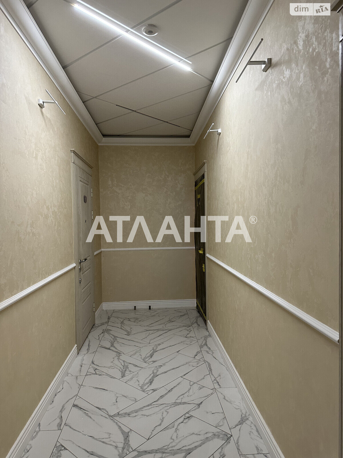 Продажа трехкомнатной квартиры в Одессе, на дор. Фонтанская, район Киевский фото 2 Продажа трехкомнатной квартиры в Одессе, на дор. Фонтанская, район Киевский фото 2