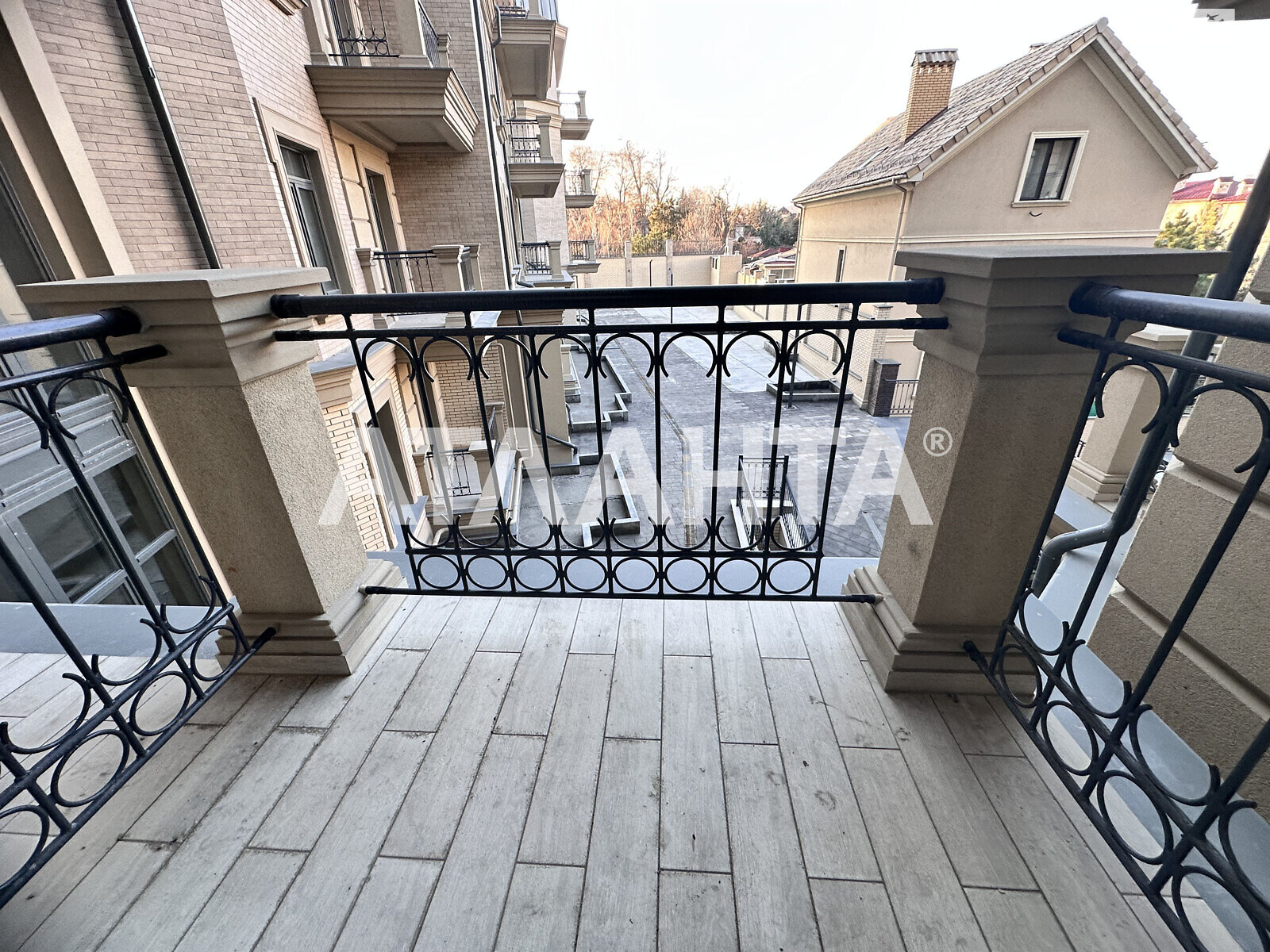 Продажа трехкомнатной квартиры в Одессе, на дор. Фонтанская, район Киевский фото 2 Продажа трехкомнатной квартиры в Одессе, на дор. Фонтанская, район Киевский фото 2