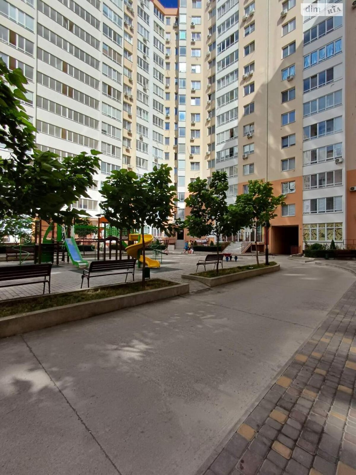 Продаж однокімнатної квартири в Одесі, на мас. Радужний 24, район Київський фото 1 Продаж однокімнатної квартири в Одесі, на мас. Радужний 24, район Київський фото 1