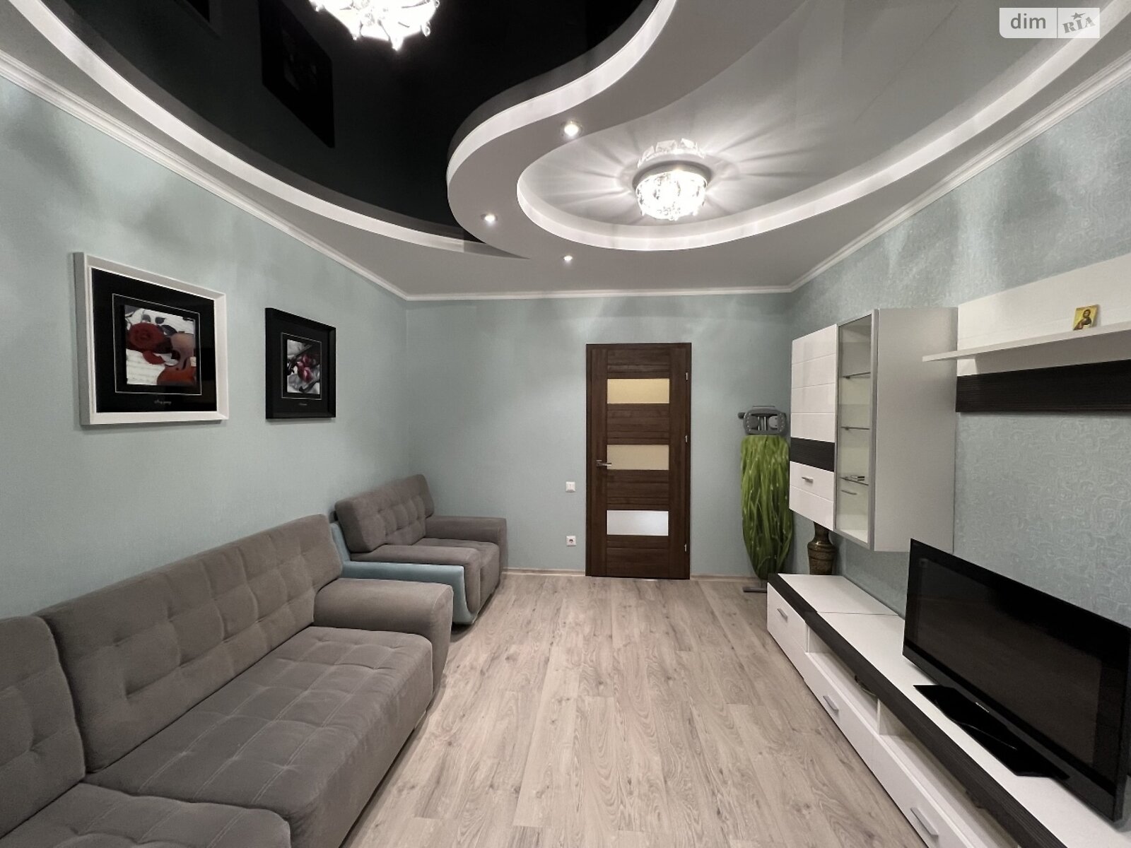 Продаж трикімнатної квартири в Одесі, на мас. Радужний 13, район Київський фото 1