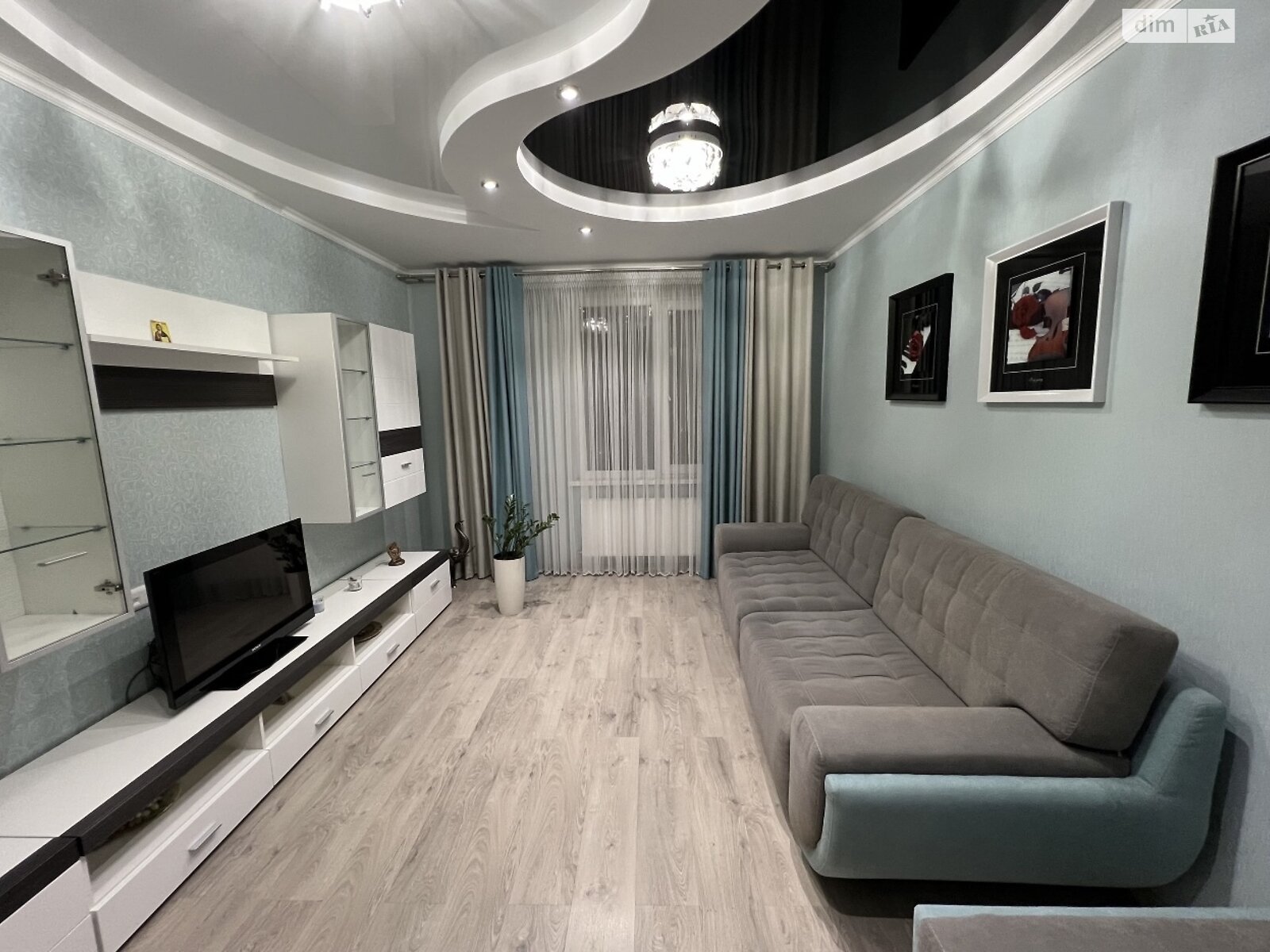 Продаж трикімнатної квартири в Одесі, на мас. Радужний 13, район Київський фото 1