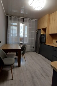 Продаж двокімнатної квартири в Лиманці, на мас. Радужний 16/4, фото 2
