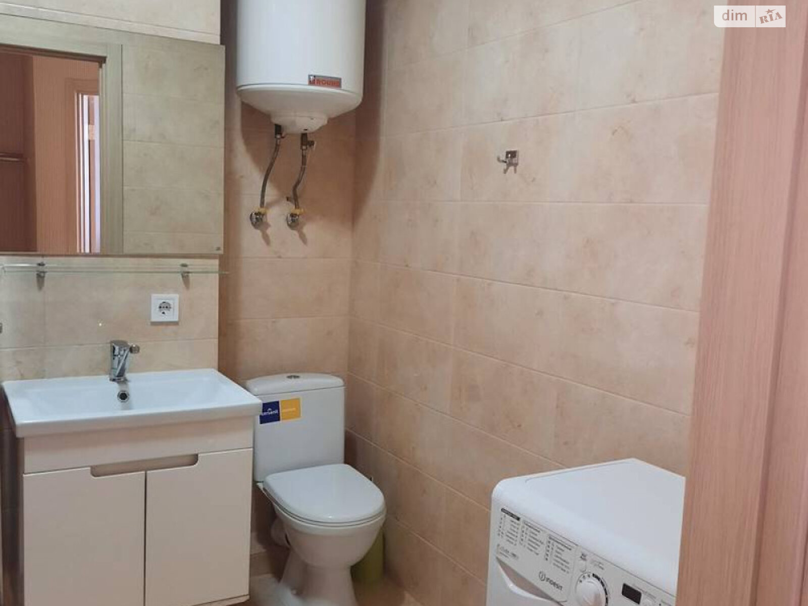 Продаж однокімнатної квартири в Одесі, на мас. Радужний 15/2, район Київський фото 1 Продаж однокімнатної квартири в Одесі, на мас. Радужний 15/2, район Київський фото 1