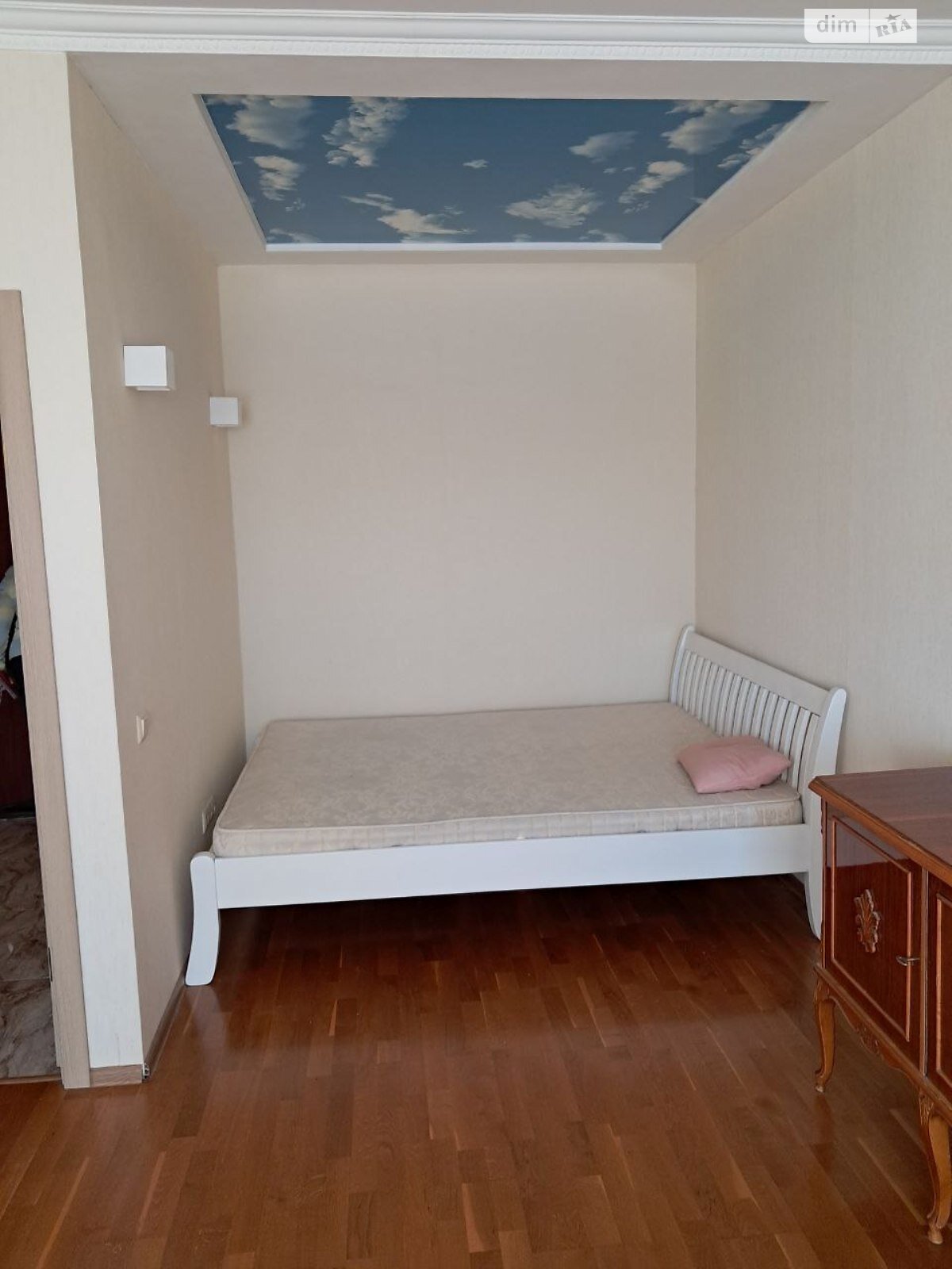 Продаж однокімнатної квартири в Одесі, на мас. Радужний, район Київський фото 1 Продаж однокімнатної квартири в Одесі, на мас. Радужний, район Київський фото 1