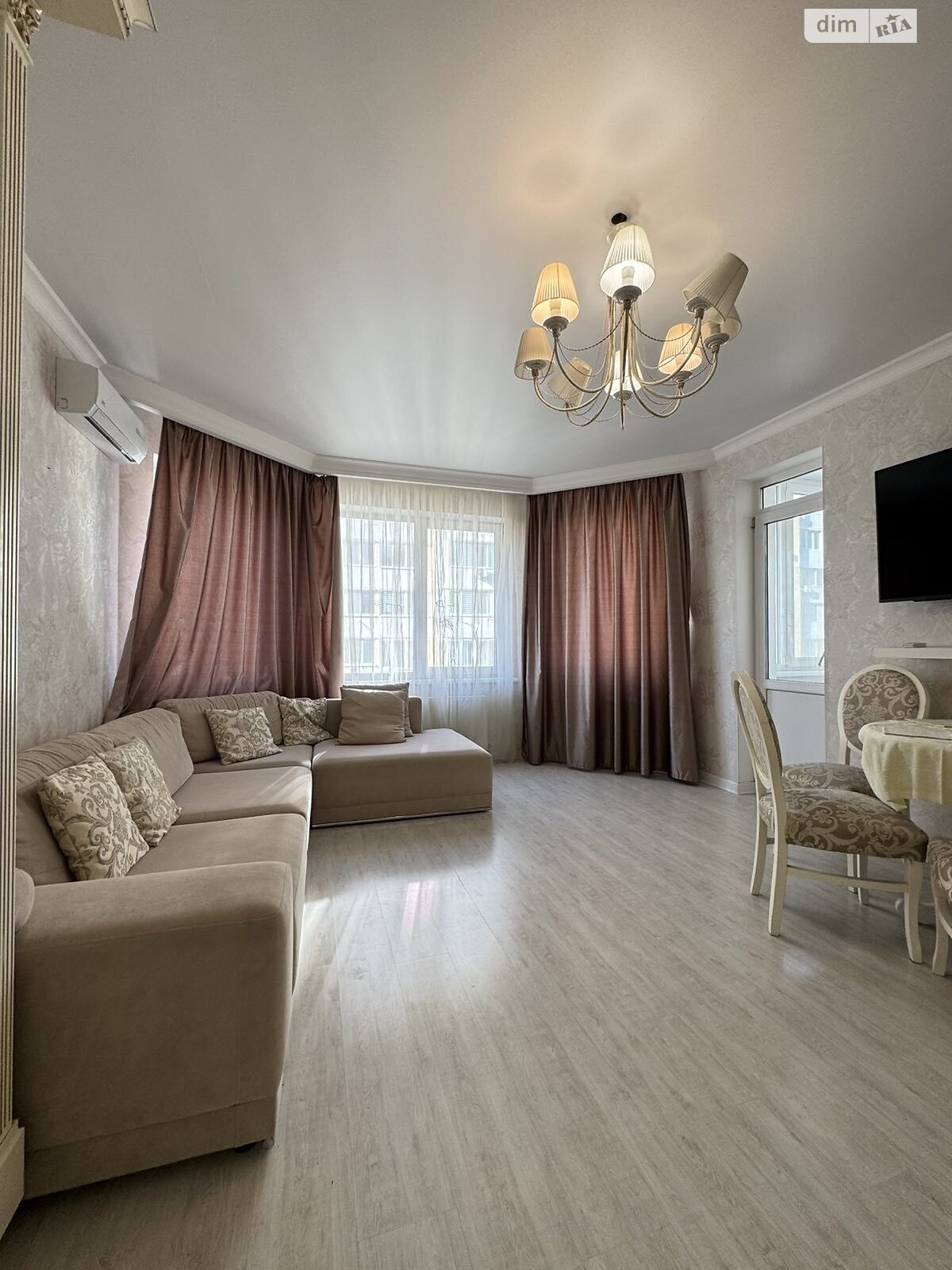 Продажа двухкомнатной квартиры в Одессе, на мас. Радужный 19, район Киевский фото 1 Продажа двухкомнатной квартиры в Одессе, на мас. Радужный 19, район Киевский фото 1