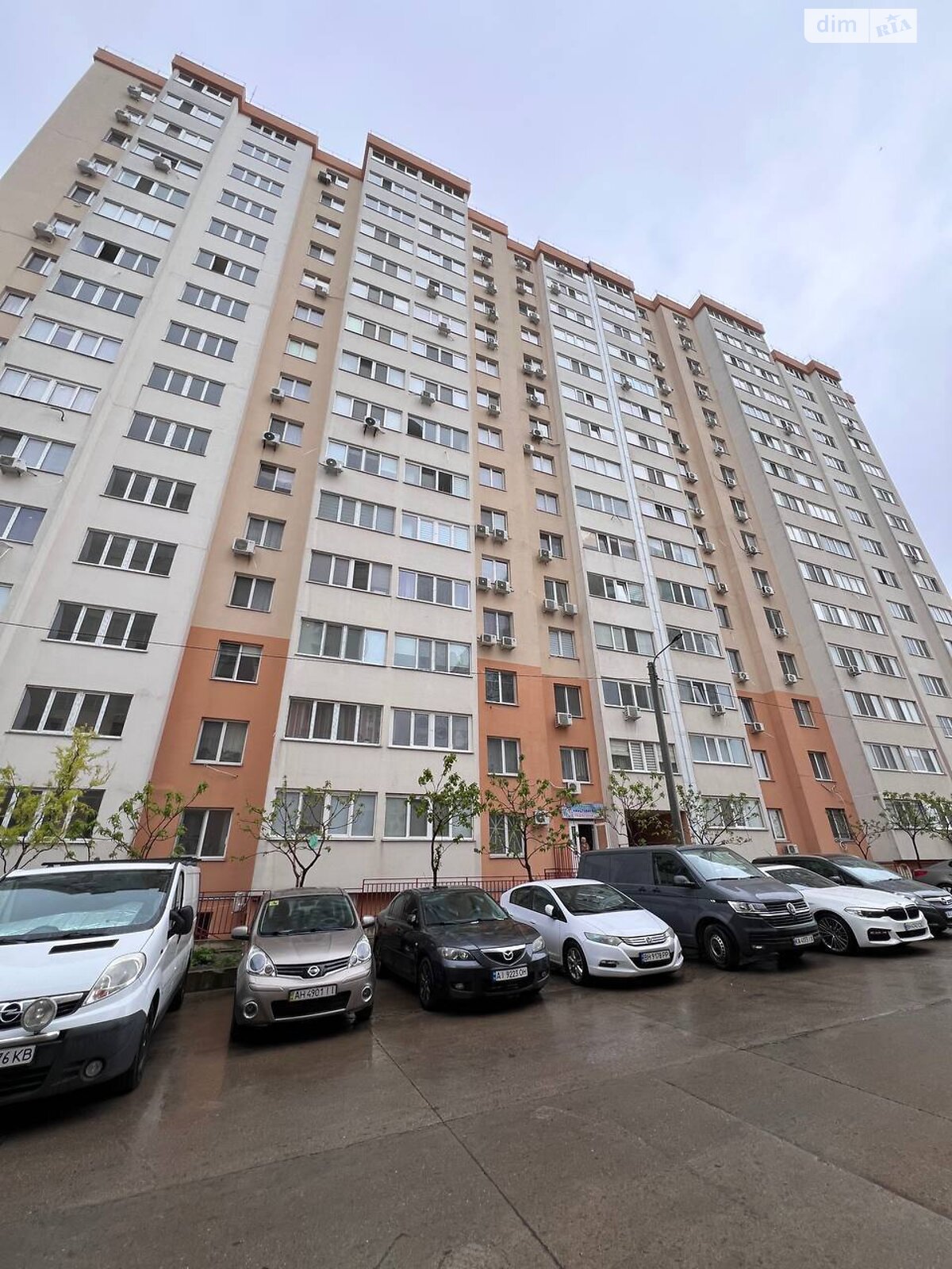 Продаж двокімнатної квартири в Одесі, на мас. Радужний 23, район Київський фото 1 Продаж двокімнатної квартири в Одесі, на мас. Радужний 23, район Київський фото 1