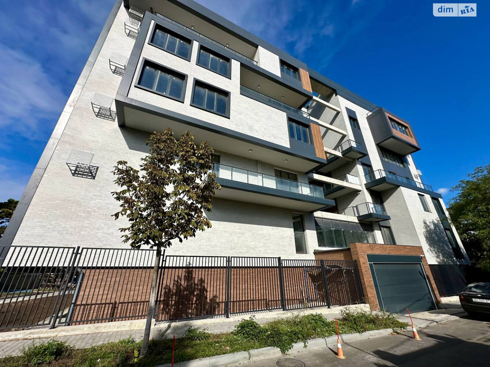 Продаж кімнатної квартири в Одесі, на вул. Рєпіна, район Київський фото 1 Продаж кімнатної квартири в Одесі, на вул. Рєпіна, район Київський фото 1