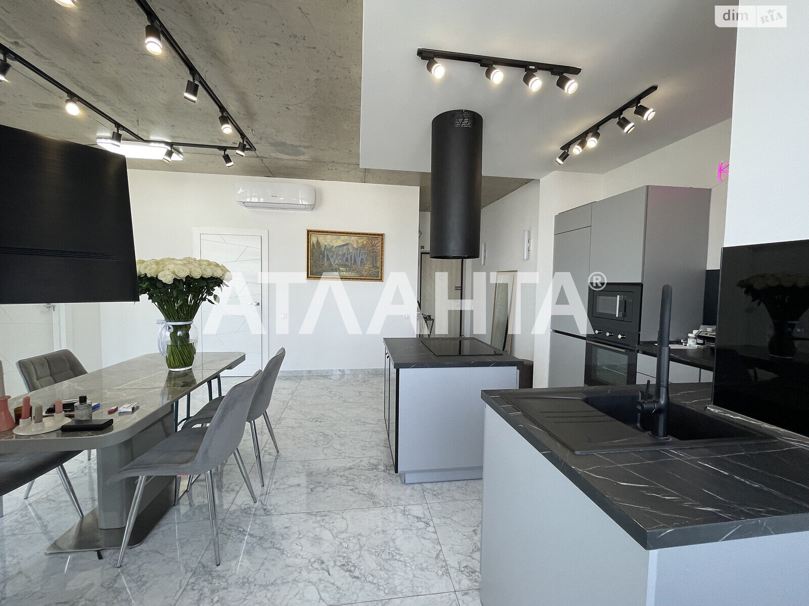 Продажа двухкомнатной квартиры в Лиманке, на ул. Спортивная 3/1, район Киевский фото 1 Продажа двухкомнатной квартиры в Лиманке, на ул. Спортивная 3/1, район Киевский фото 1