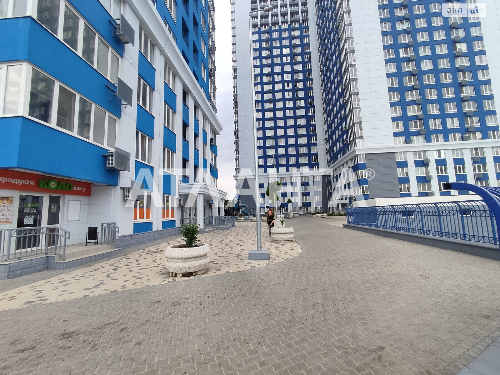 Продаж трикімнатної квартири в Одесі, на вул. Георгія Липського 75Д, кв. 75, район Київський фото 1 Продаж трикімнатної квартири в Одесі, на вул. Георгія Липського 75Д, кв. 75, район Київський фото 1