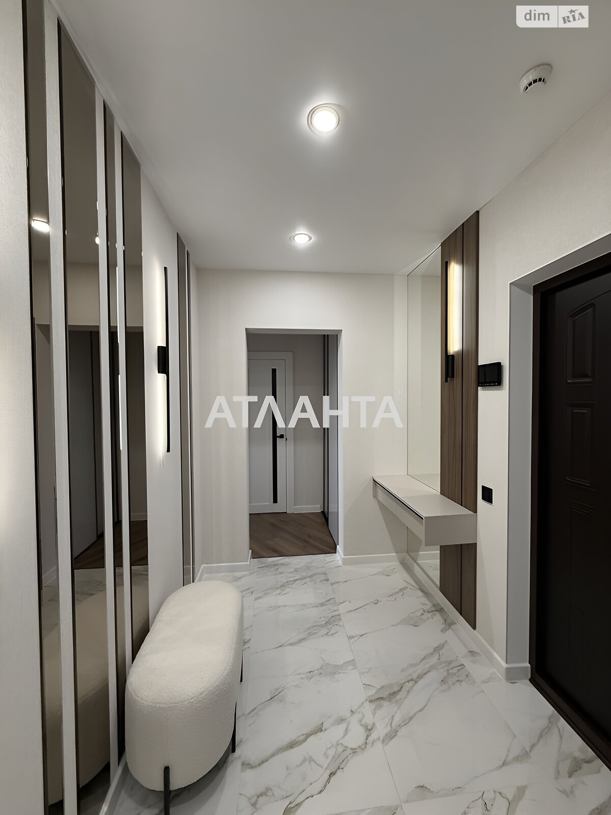 Продажа двухкомнатной квартиры в Одессе, на ул. Жемчужная 9, район Киевский фото 1 Продажа двухкомнатной квартиры в Одессе, на ул. Жемчужная 9, район Киевский фото 1