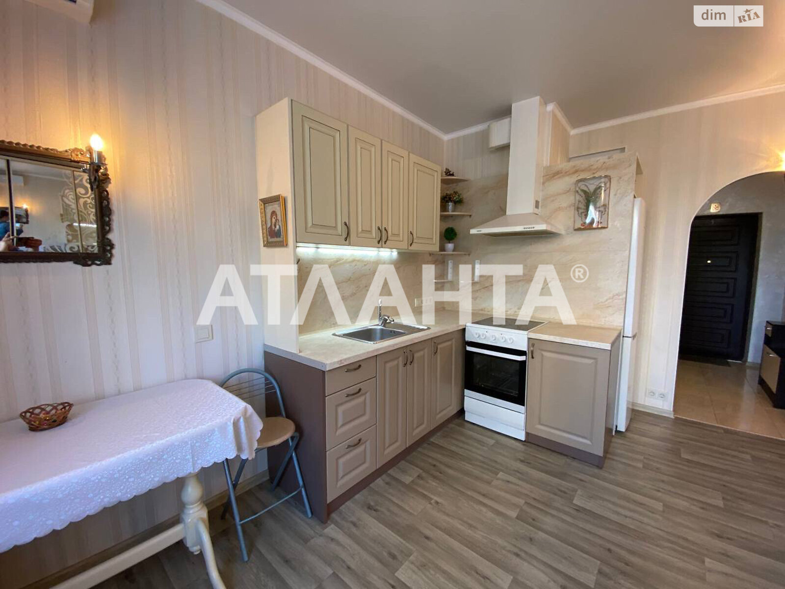 Продажа однокомнатной квартиры в Лиманке, на ул. Жемчужная 2, район Киевский фото 1 Продажа однокомнатной квартиры в Лиманке, на ул. Жемчужная 2, район Киевский фото 1