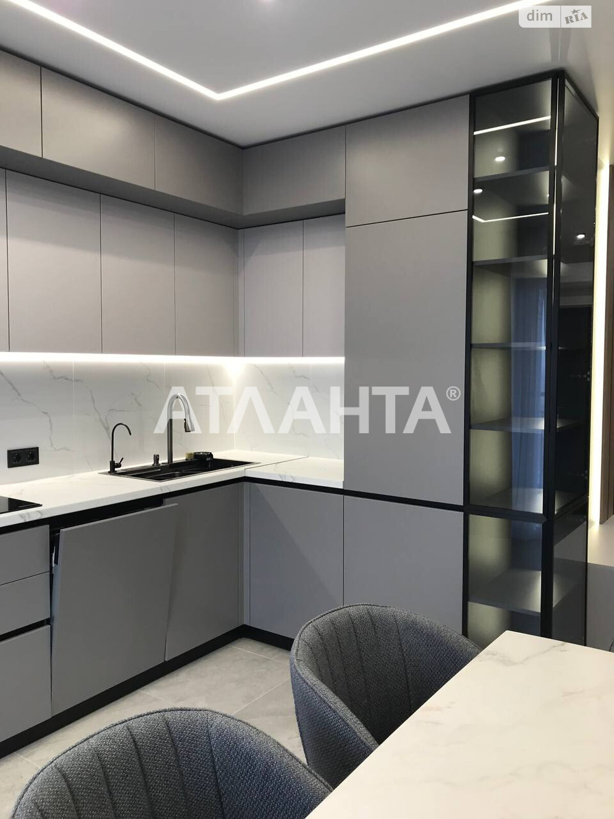 Продажа трехкомнатной квартиры в Одессе, на ул. Жемчужная, район Киевский фото 1 Продажа трехкомнатной квартиры в Одессе, на ул. Жемчужная, район Киевский фото 1