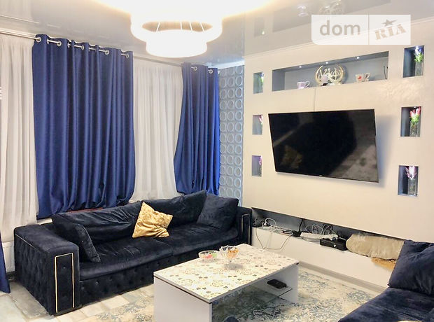 Продажа трехкомнатной квартиры в Одессе, на Радужный м-н район Киевский фото 1 Продажа трехкомнатной квартиры в Одессе, на Радужный м-н район Киевский фото 1