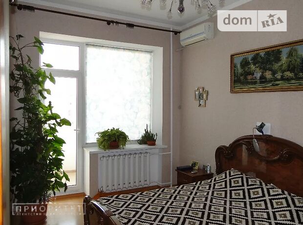 Продажа четырехкомнатной квартиры в Одессе, на Тополёвая улица район Киевский фото 1 Продажа четырехкомнатной квартиры в Одессе, на Тополёвая улица район Киевский фото 1