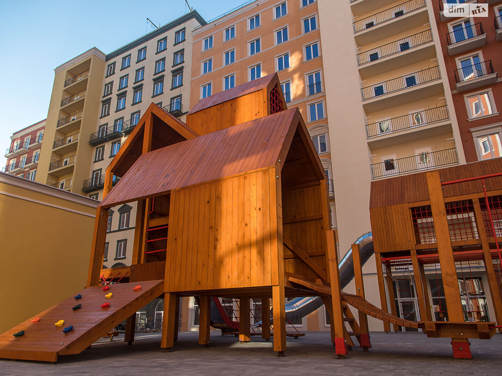 Продажа трехкомнатной квартиры в Одессе, на ул. Инглези -, район Киевский фото 1