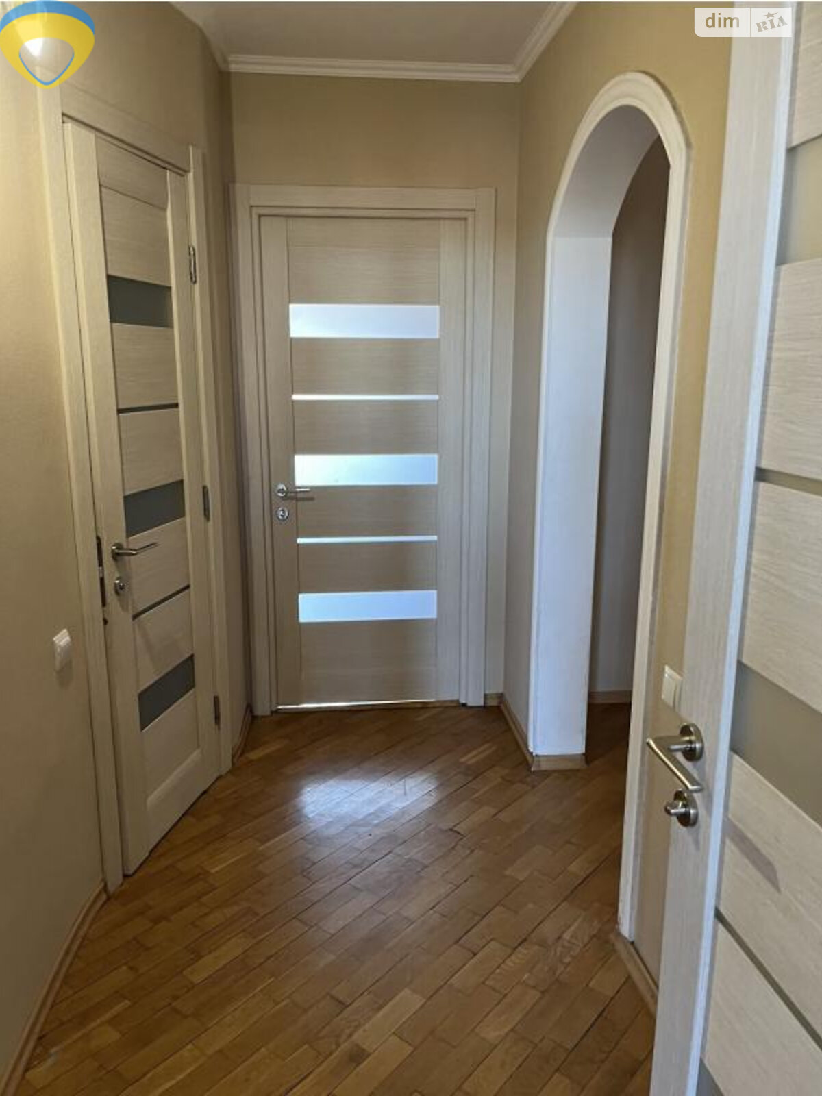 Продаж чотирикімнатної квартири в Одесі, на пров. Полуничний 31, фото 1 Продаж чотирикімнатної квартири в Одесі, на пров. Полуничний 31, фото 1