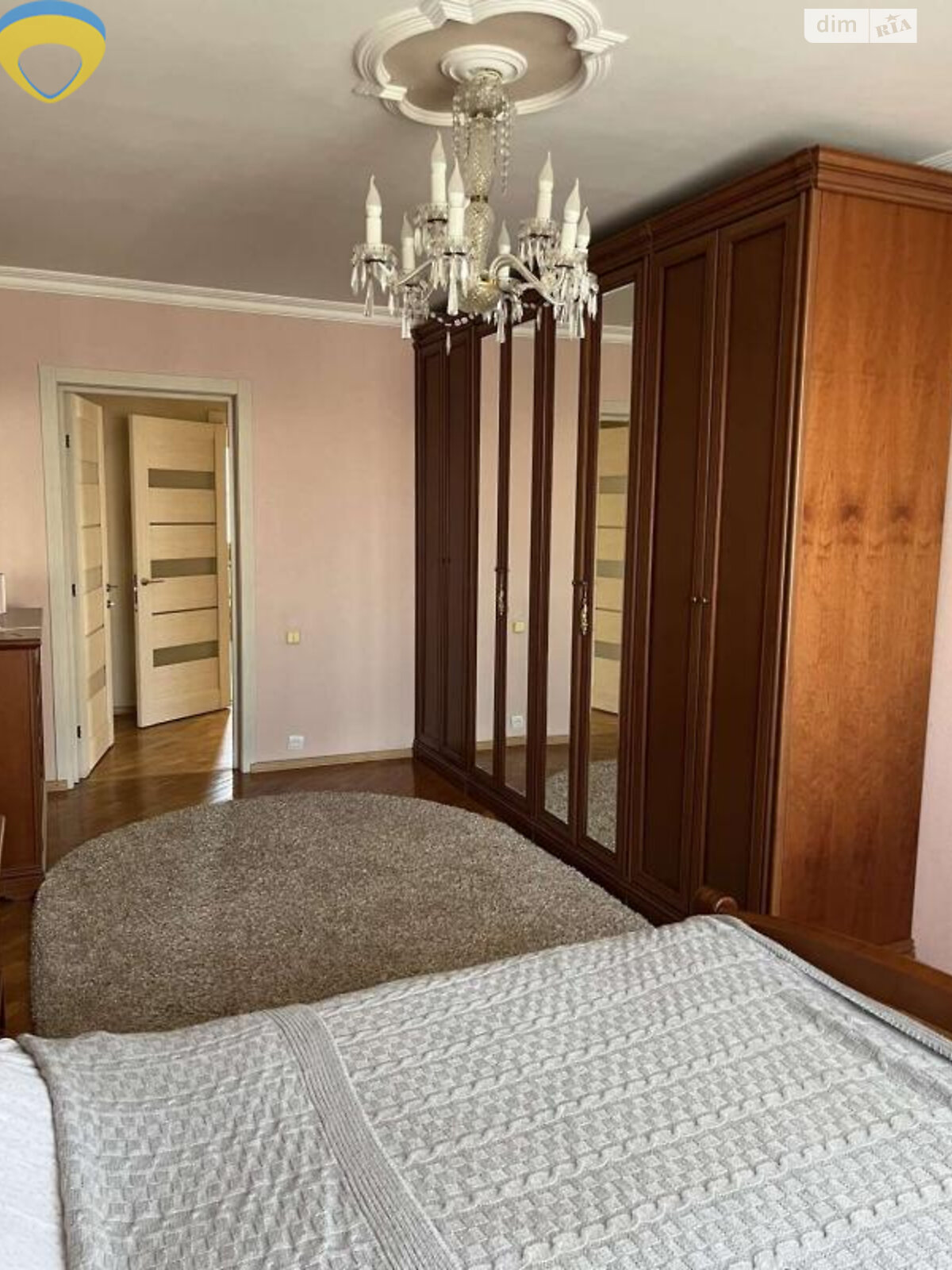 Продаж чотирикімнатної квартири в Одесі, на пров. Полуничний 31, фото 1 Продаж чотирикімнатної квартири в Одесі, на пров. Полуничний 31, фото 1