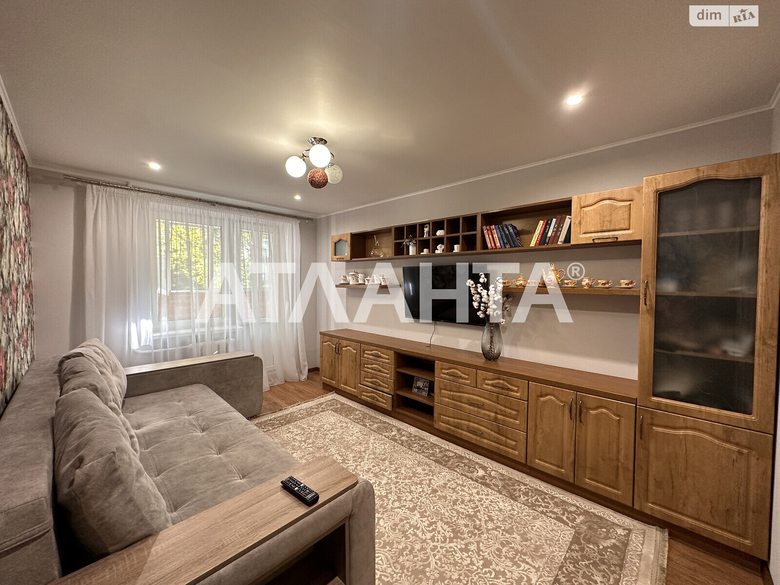 Продажа двухкомнатной квартиры в Одессе, на ул. Космонавтов 32, фото 1 Продажа двухкомнатной квартиры в Одессе, на ул. Космонавтов 32, фото 1