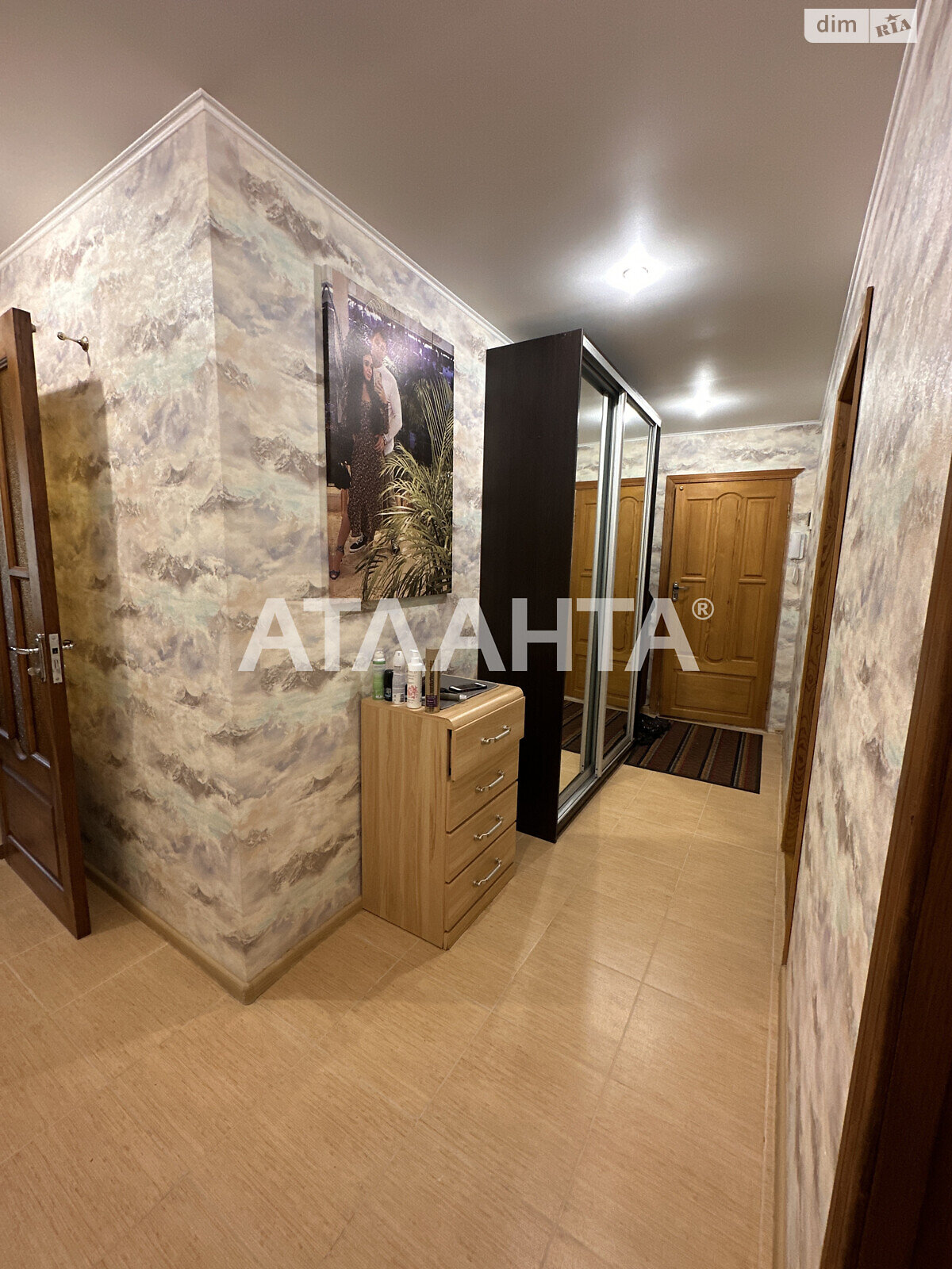 Продажа двухкомнатной квартиры в Одессе, на ул. Космонавтов 32, фото 1 Продажа двухкомнатной квартиры в Одессе, на ул. Космонавтов 32, фото 1
